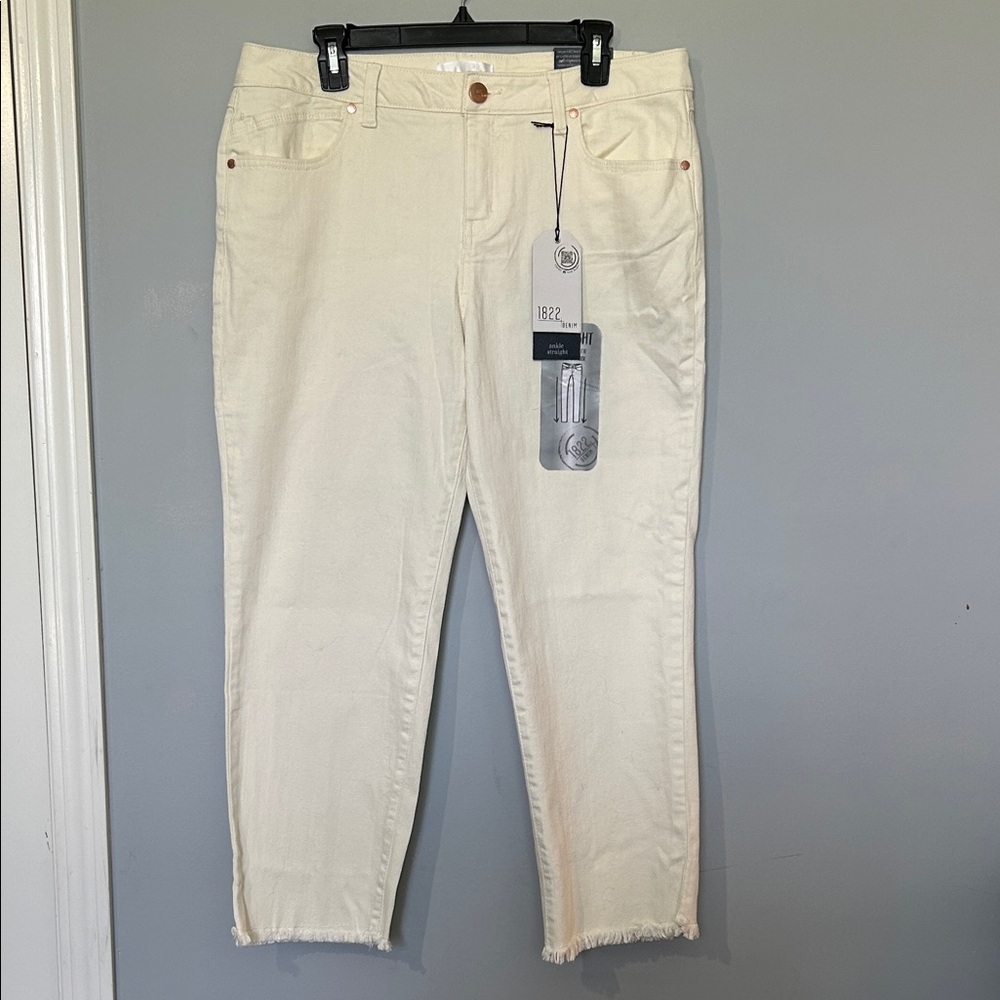 NWT women’s 1822 Denim Cream Ankle Jeans size 14
